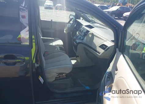 2011 Toyota Sienna Le V6 from USA, damaged, VIN 5TDKK3DC8BS117947